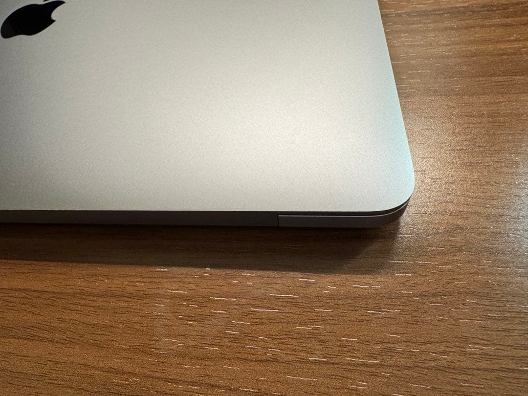 Apple MacBook Pro 2016 13インチ メモリ8GB