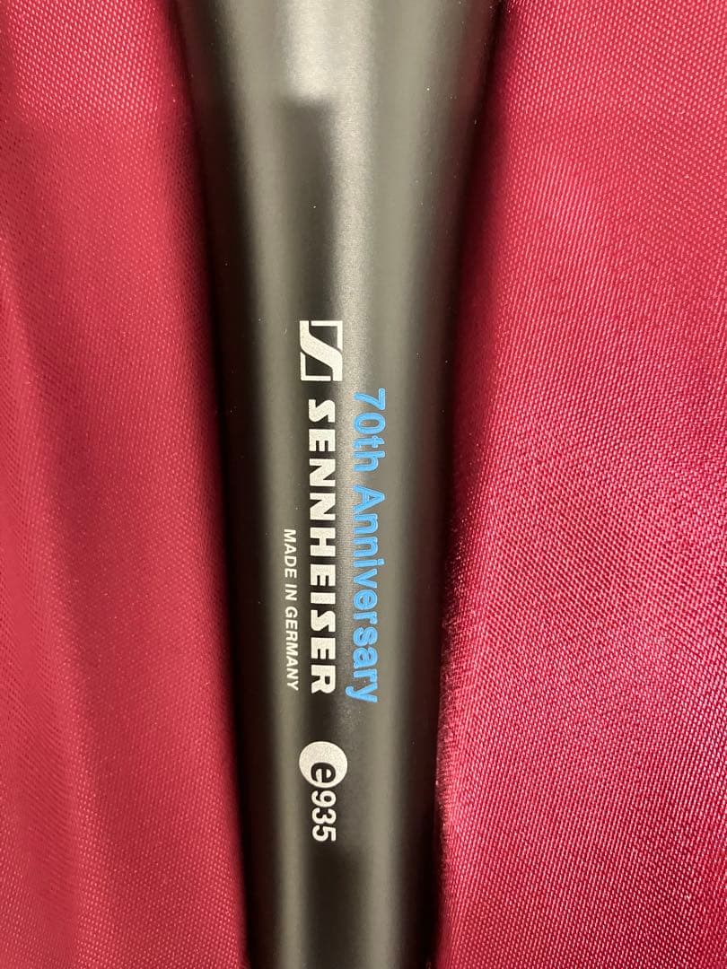 SENNHEISER e935 70th anniversary モデル