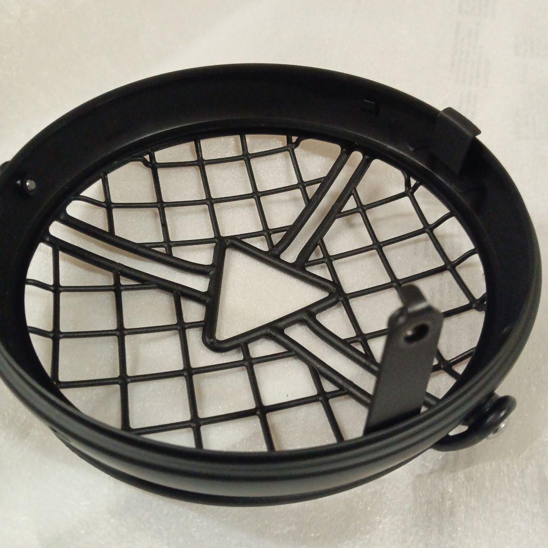 トライアンフ　ボンネビル、スクランブラーなどにライトストーンガード