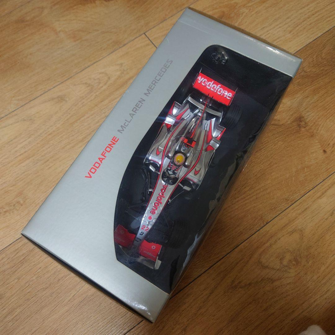 VODAFONE MCLAREN MERCEDES MP4-23 スケールモデル