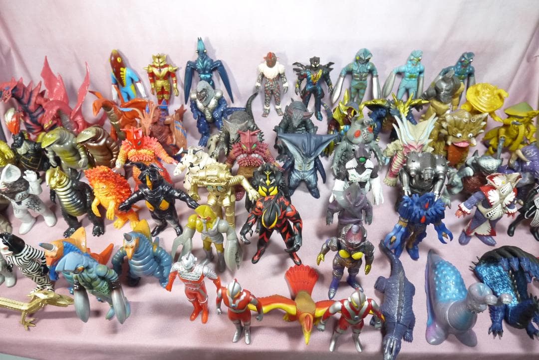ウルトラ怪獣シリーズ　など　怪獣ソフビ　64体セット