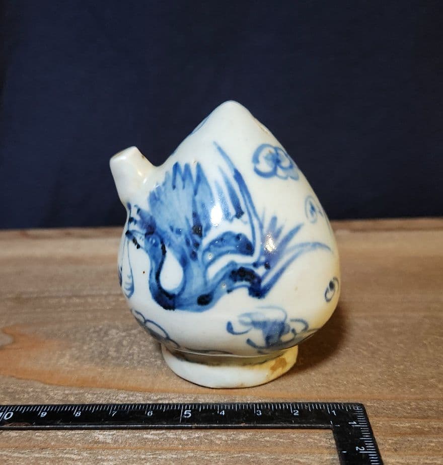 水滴　李朝　白磁　染め付　雲鶴絵柄