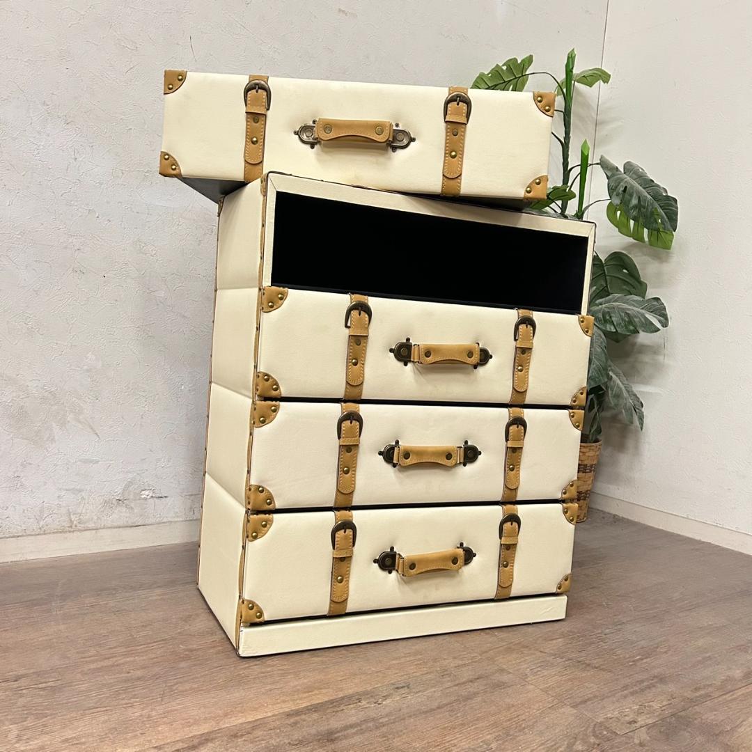 【新品・未使用】チェスターシリーズ　チェスト　トランク風チェスト４段