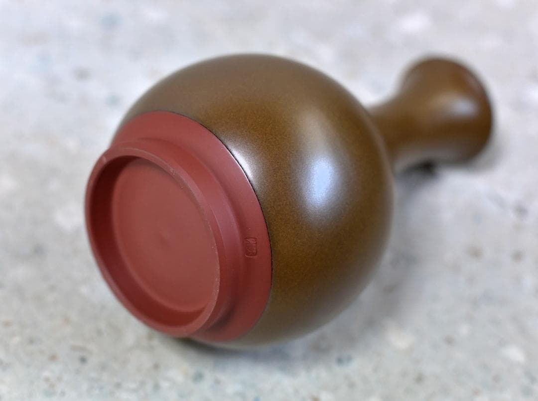 佐渡、伊藤赤水作　花入れ　無名異焼　人間国宝　共箱