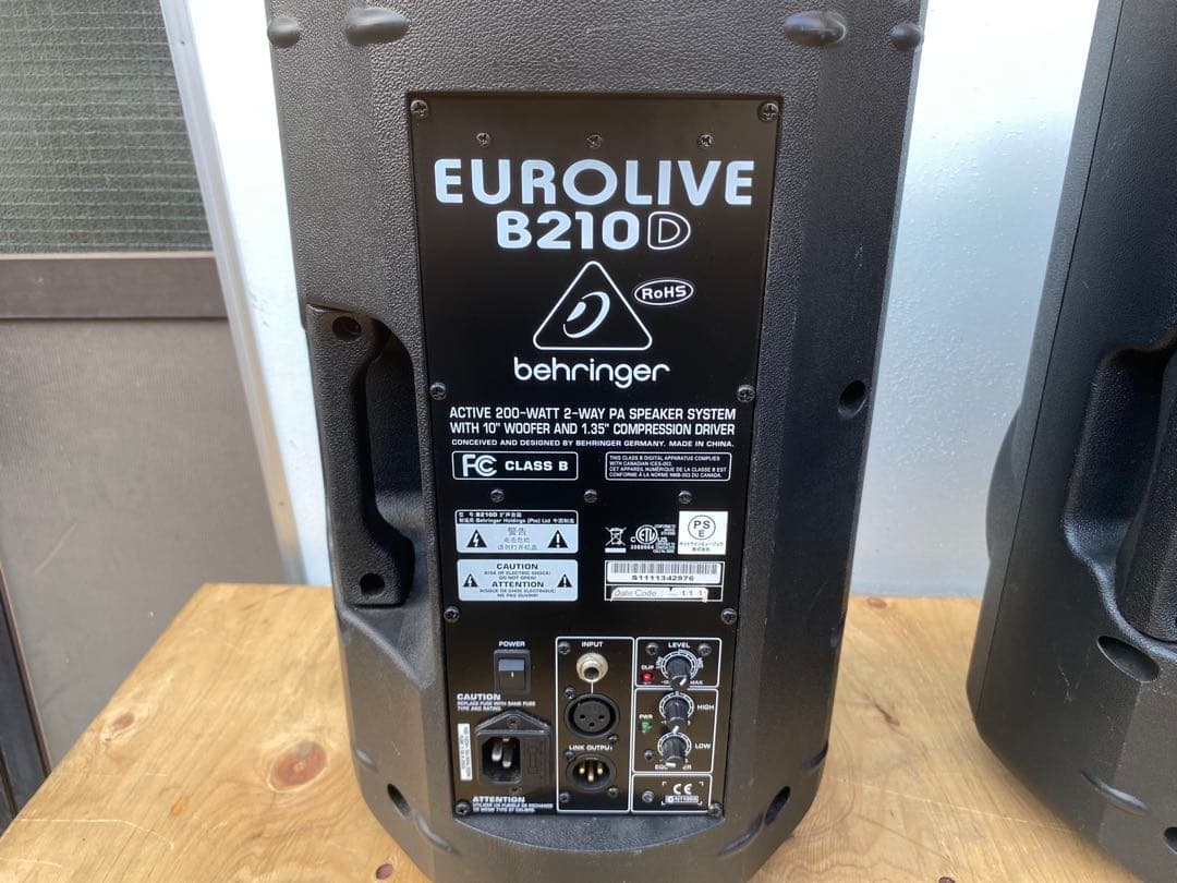 behringer eurolive b210d パワード　スピーカー　中古品