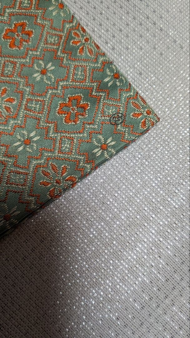 袋師土田友湖　隅入菱『菊花文緞子』袱紗帛紗　千家十職　茶道具出袱紗　共箱　表千家