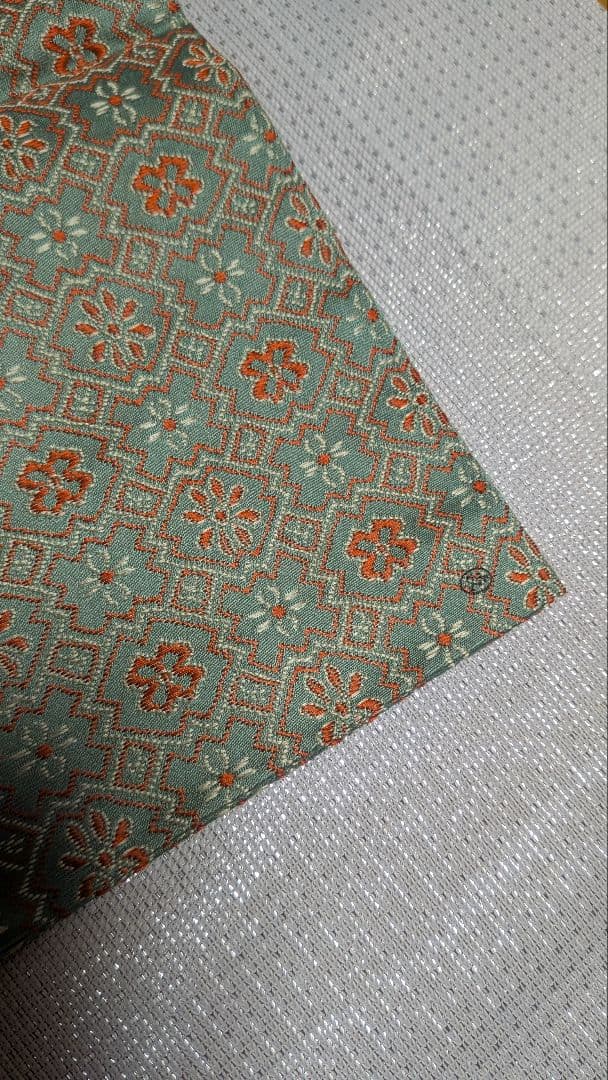 袋師土田友湖　隅入菱『菊花文緞子』袱紗帛紗　千家十職　茶道具出袱紗　共箱　表千家