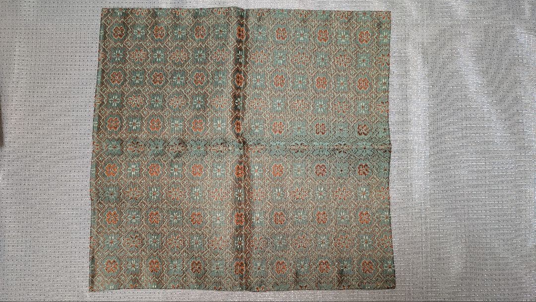 袋師土田友湖　隅入菱『菊花文緞子』袱紗帛紗　千家十職　茶道具出袱紗　共箱　表千家