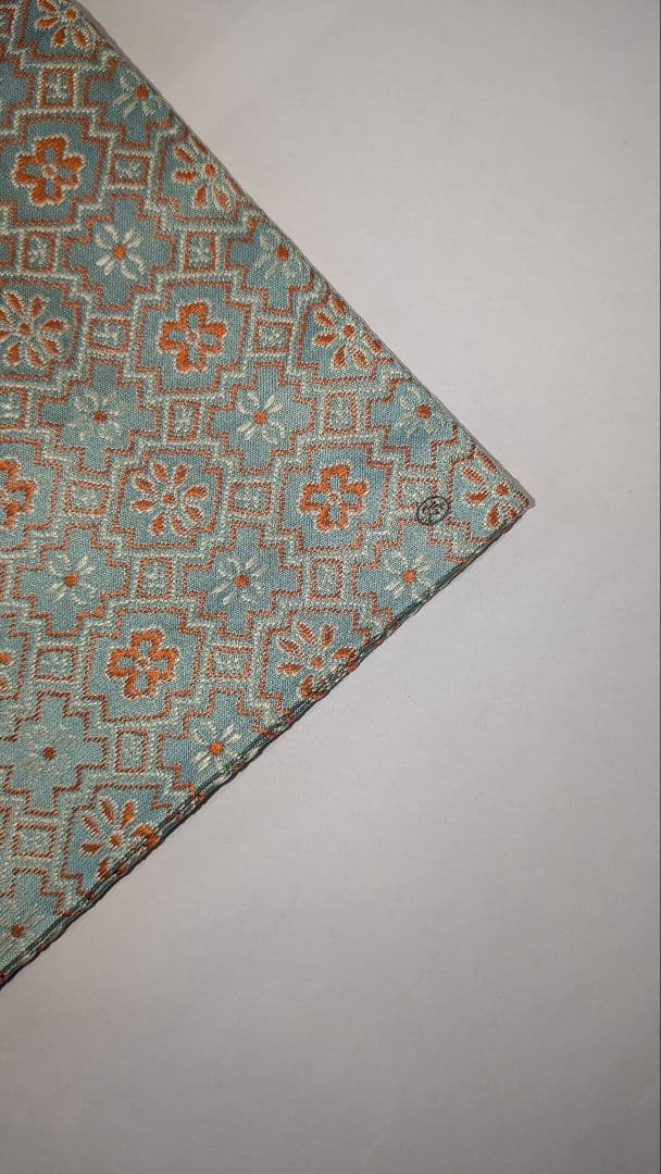 袋師土田友湖　隅入菱『菊花文緞子』袱紗帛紗　千家十職　茶道具出袱紗　共箱　表千家