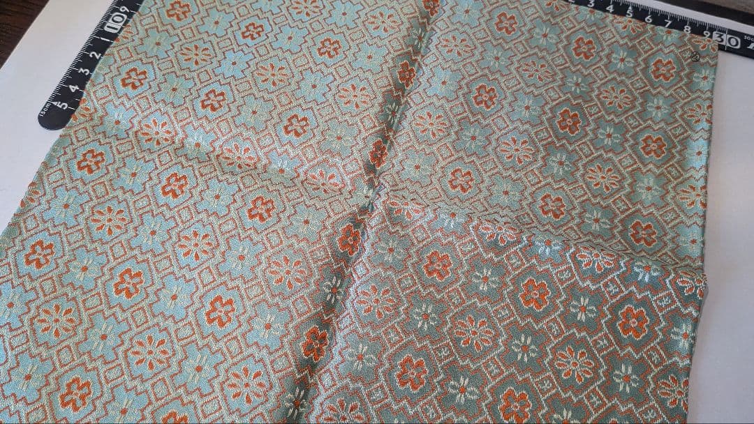 袋師土田友湖　隅入菱『菊花文緞子』袱紗帛紗　千家十職　茶道具出袱紗　共箱　表千家