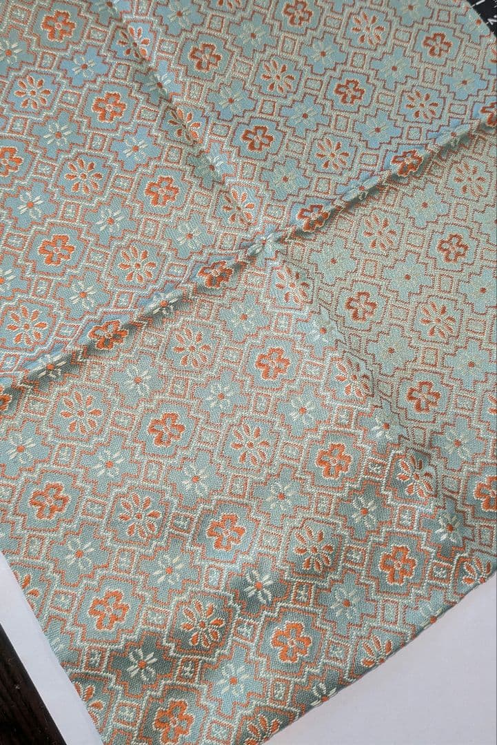 袋師土田友湖　隅入菱『菊花文緞子』袱紗帛紗　千家十職　茶道具出袱紗　共箱　表千家