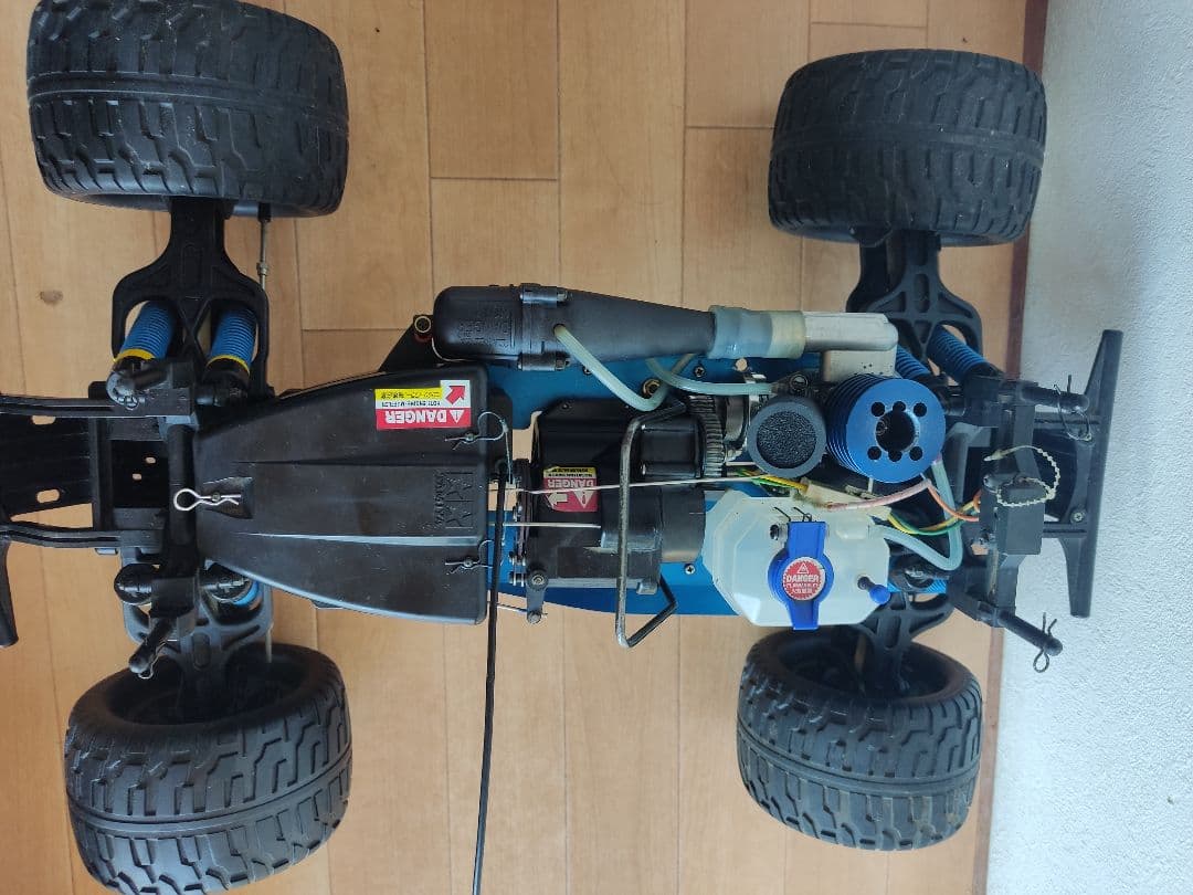 タミヤ 1/8 エンジンラジコン