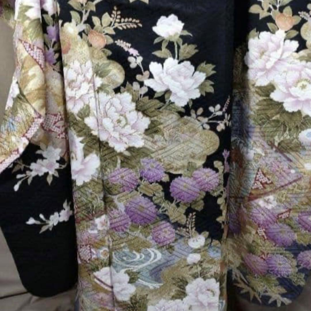 振袖フルセット 振袖 駒刺繍　黒地　成人式 卒業式　正絹 花柄刺繍着物