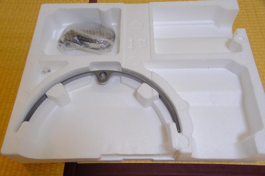 PHILIPS 4K モニター 276E8VJSB/11