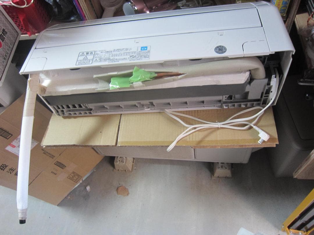 ルームエアコン