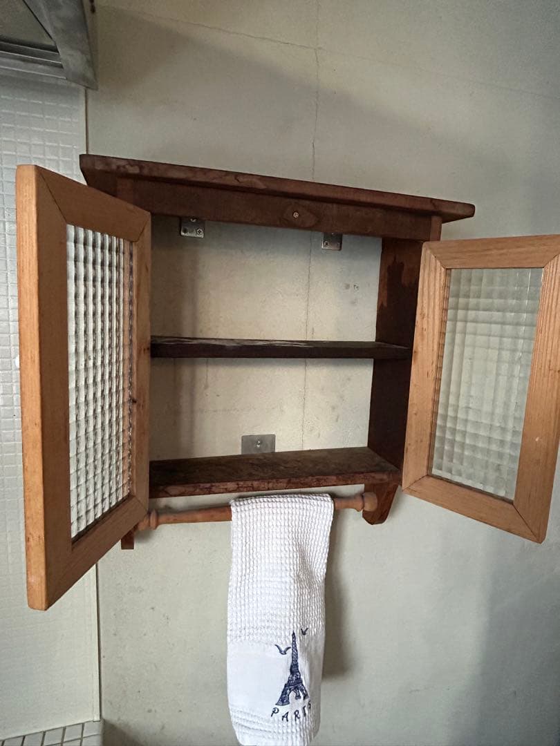 ★流木で作製　壁掛けキャビネット チェッカーガラス扉付き