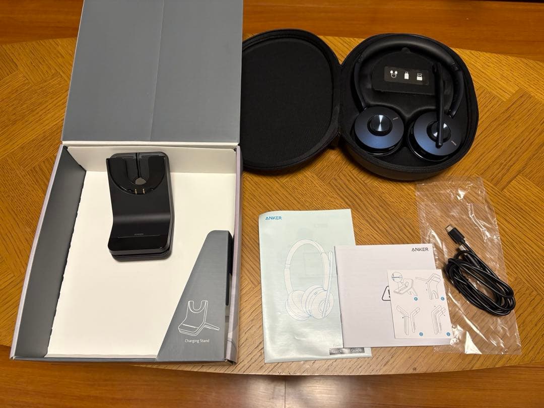 Anker PowerConf H700（ワイヤレスヘッドセット）充電スタンド付