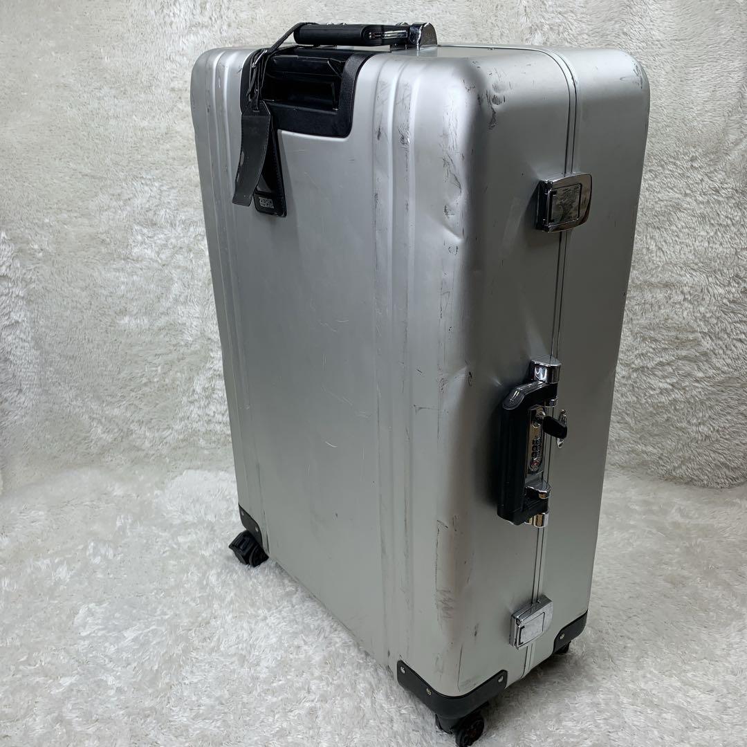 ZERO HALLIBURTON スーツケース