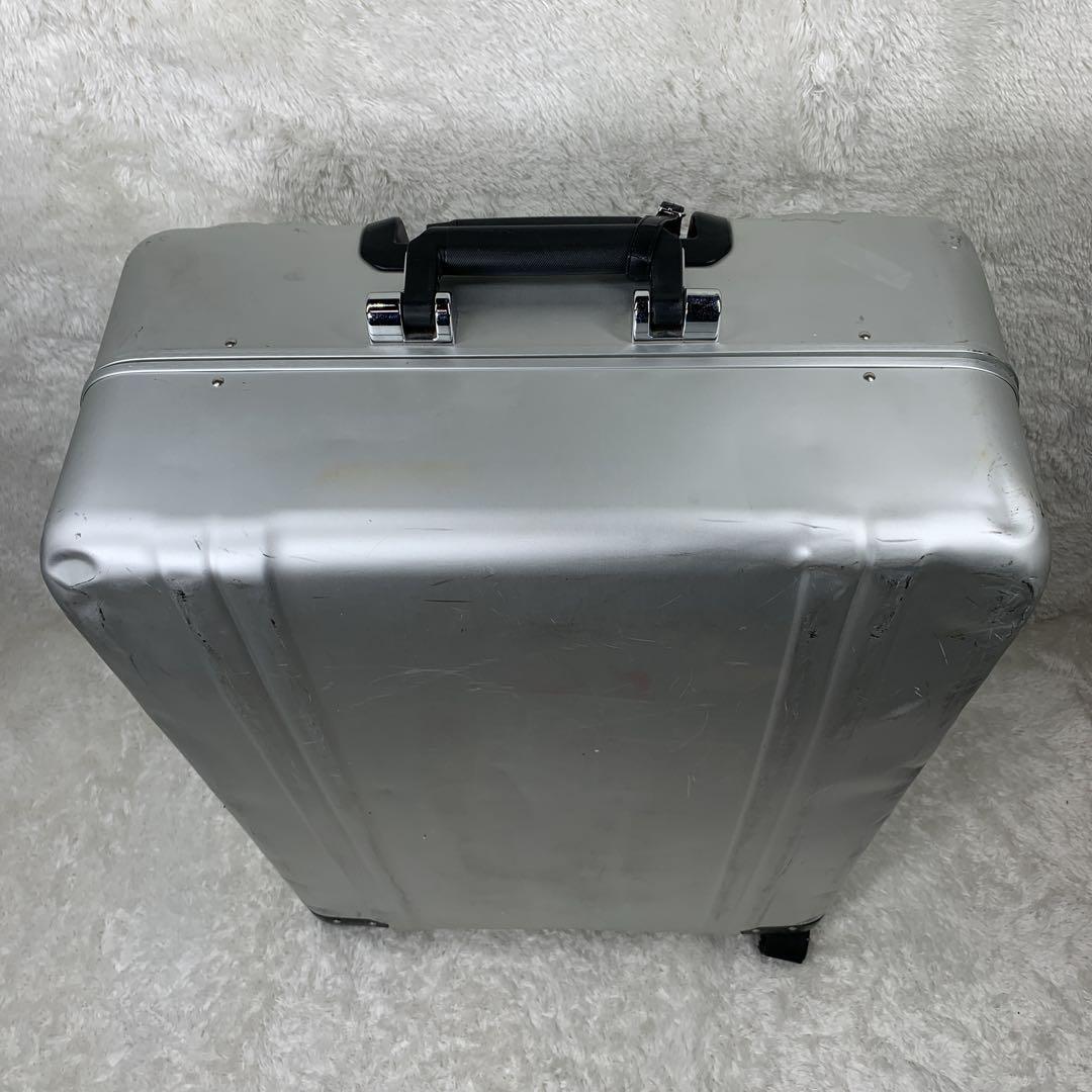 ZERO HALLIBURTON スーツケース