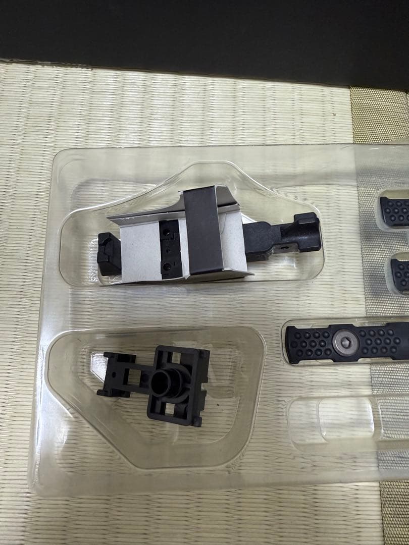 【東京マルイ】次世代電動ガン AK STORM サイト BB弾 ローダーバッテリ