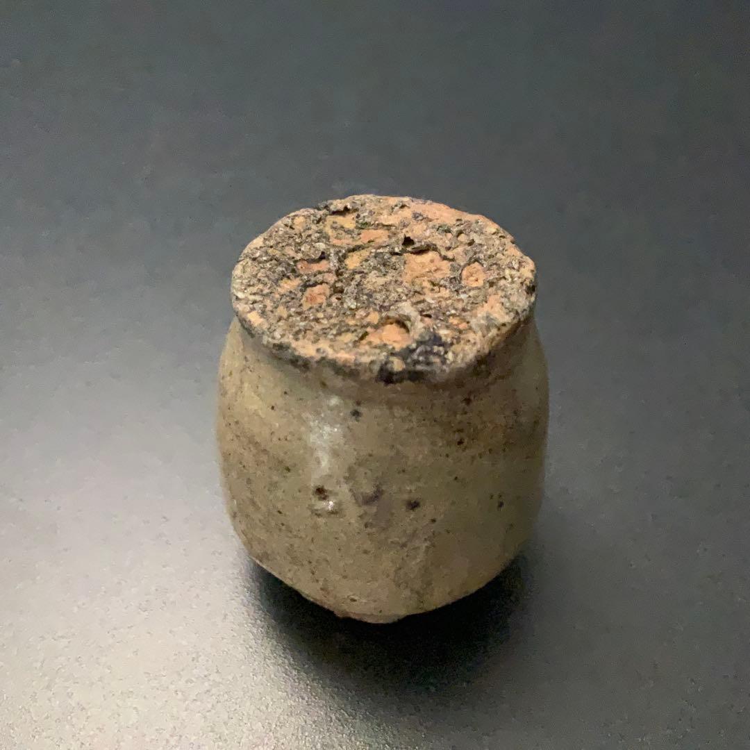 高麗青磁　米色青磁小壺　韓国　骨董　R1399ダM