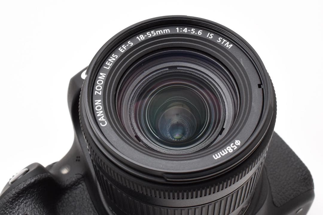 デジタルカメラ canon kiss x8i/EF18-55mm F4-5.6 IS STM