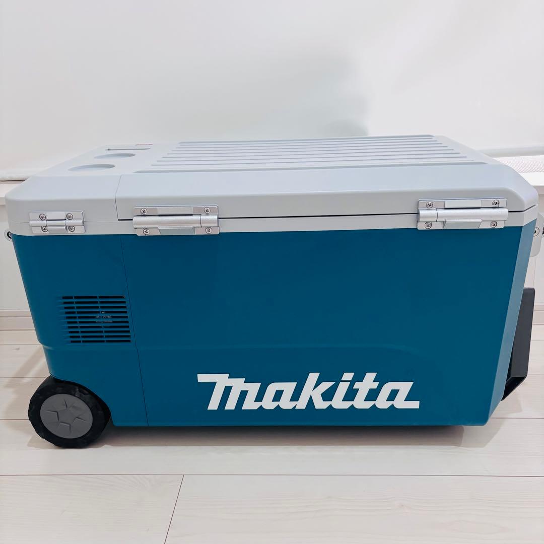【極美品】makita 充電式保冷温庫　50L　CW002GZ