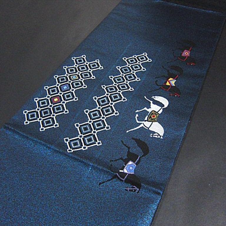 期間限定大幅値下げ！逸品　新品　西陣織高級六通柄袋帯　馬　【綿芯御仕立付】②