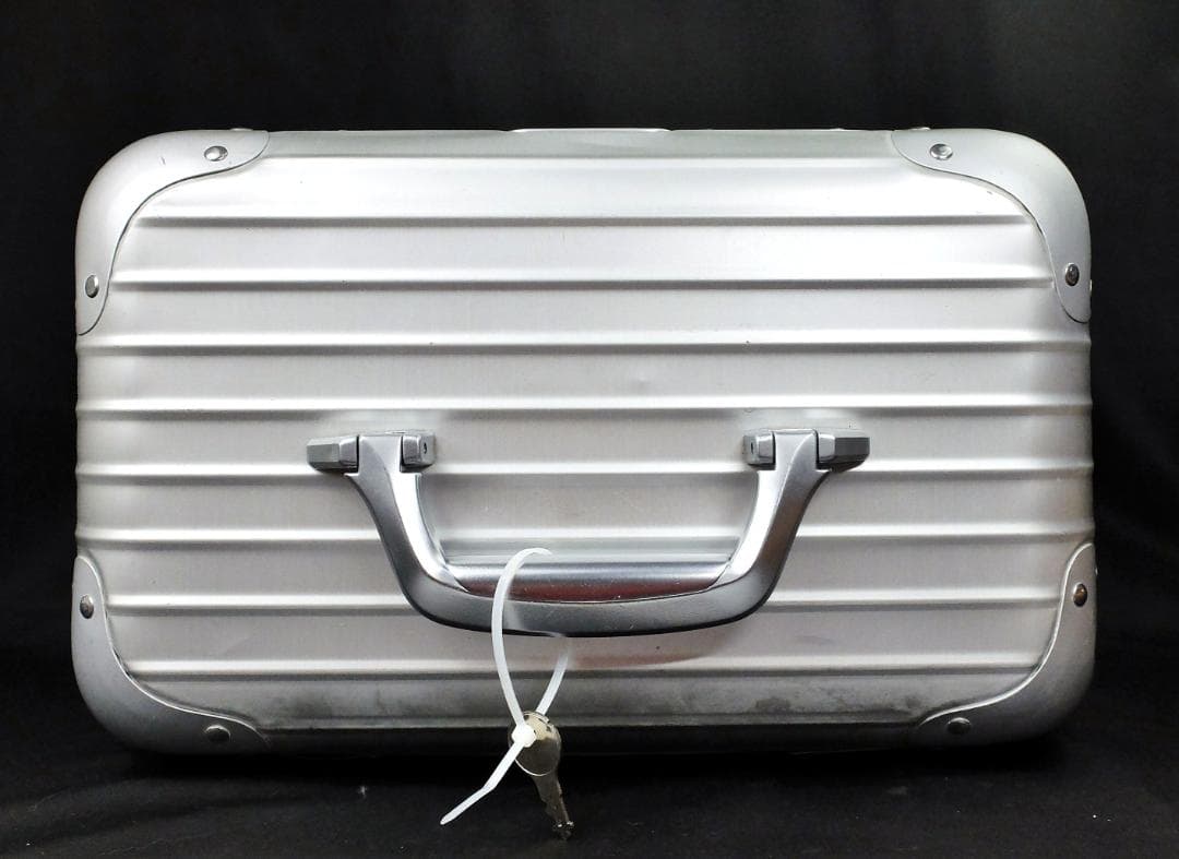 リモワ　982.73 旧盤『TOPAS/トパーズ』ビューティケース 19L 鍵付