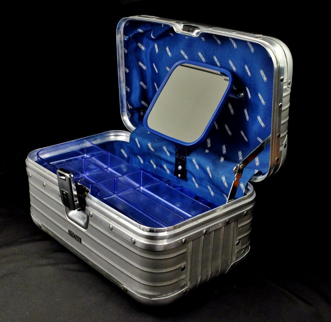 リモワ　982.73 旧盤『TOPAS/トパーズ』ビューティケース 19L 鍵付