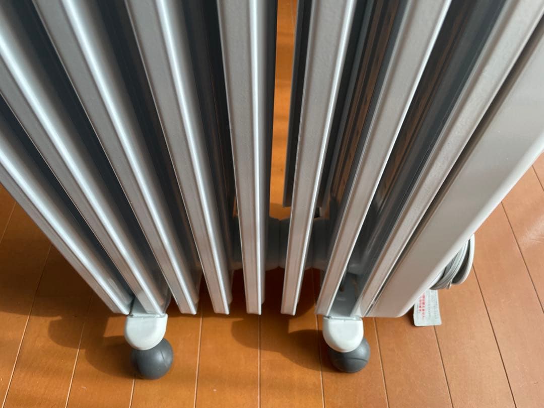 デロンギ　オイルヒーター RHJ35M0812-DG 1200W