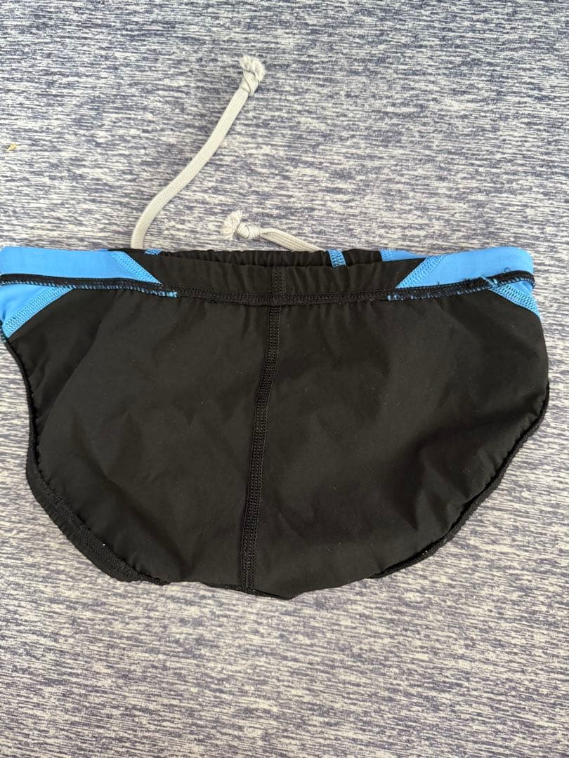 arena 競パン　アクアフォースプリズマ