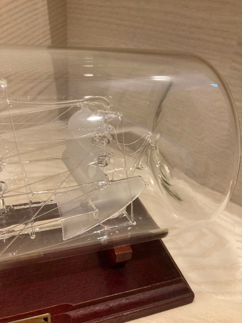 Cully Park ガラス製ボトルシップ