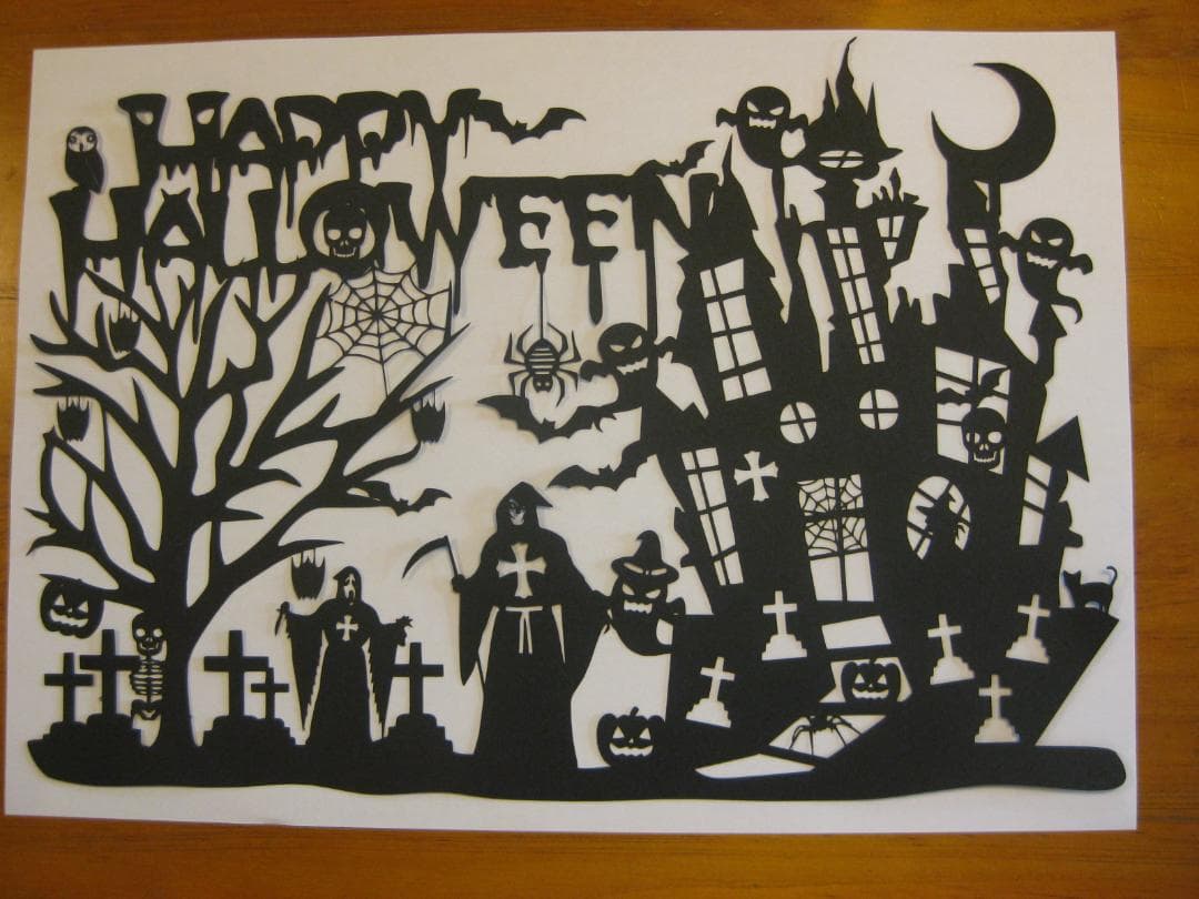 切り絵「happi-harowinn」