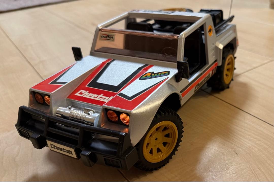 Cheetah 4WD Custom ラジコンカー