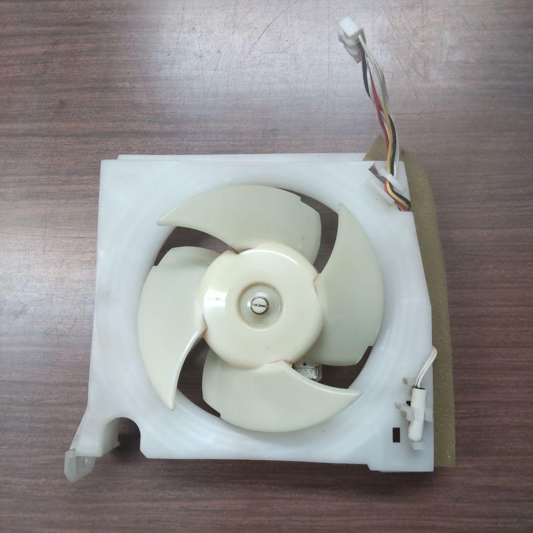 日立冷蔵庫機械室のモータークミ■R-S47VM-127（冷却ファン）中古1年使用