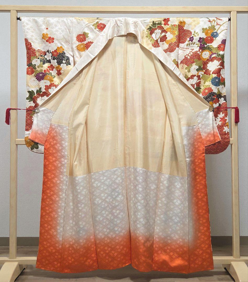 C◆着物くつろぎ 豪華 季節の花々 金彩 金駒刺繍 袷 正絹 成人式 振袖 着物