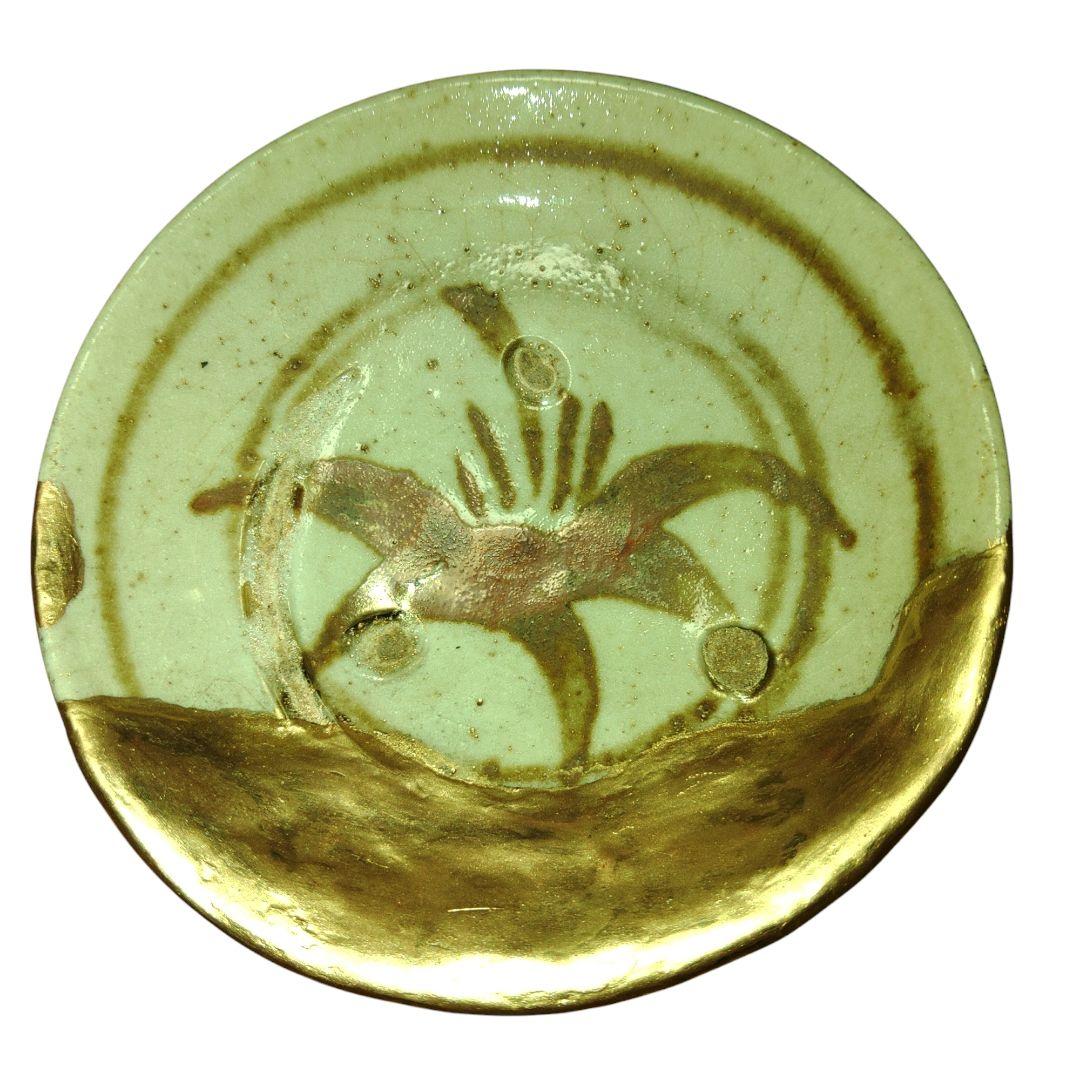 桃山時代　鉄絵アヤメ文絵志野小皿　金継ぎ　発掘品