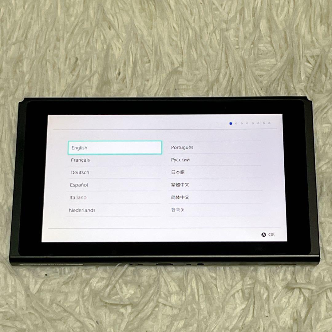 極美品　Nintendo Switch バッテリー強化版 本体のみ 2020年