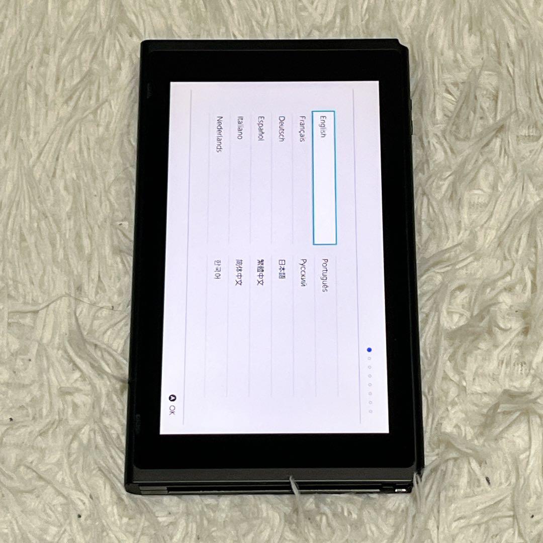 極美品　Nintendo Switch バッテリー強化版 本体のみ 2020年