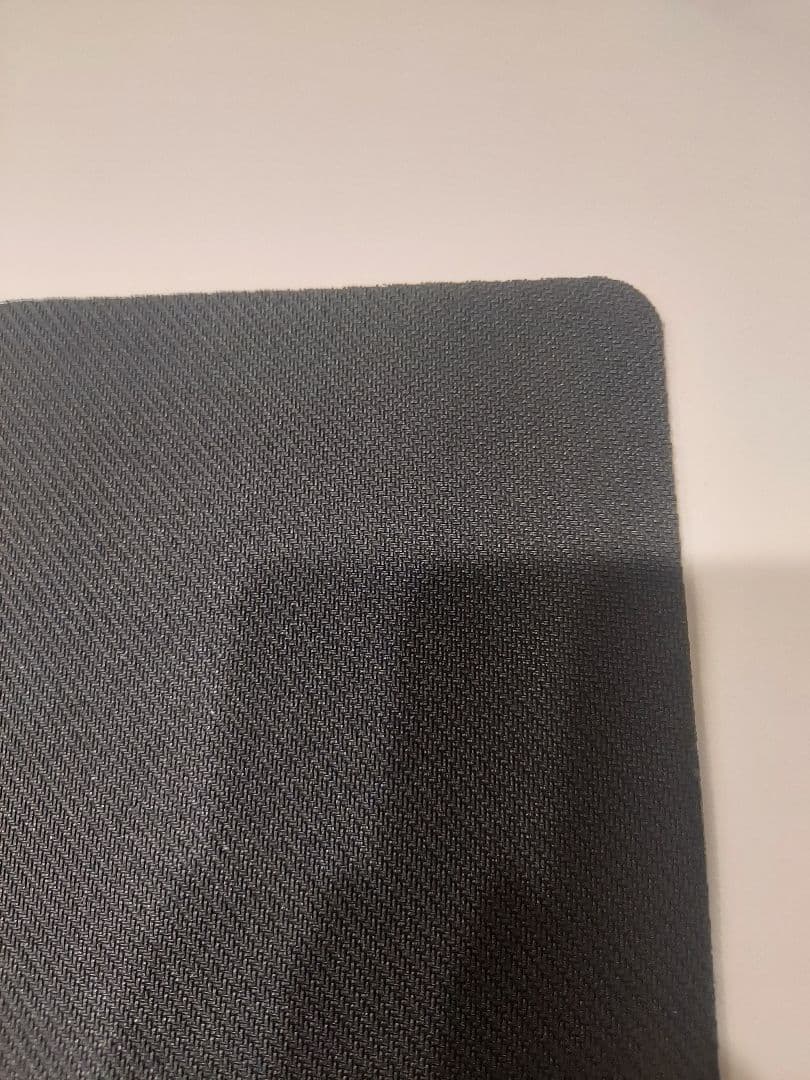 超貴重！海外ポケモンセンター限定 電撃ピカチュウ プレイマット