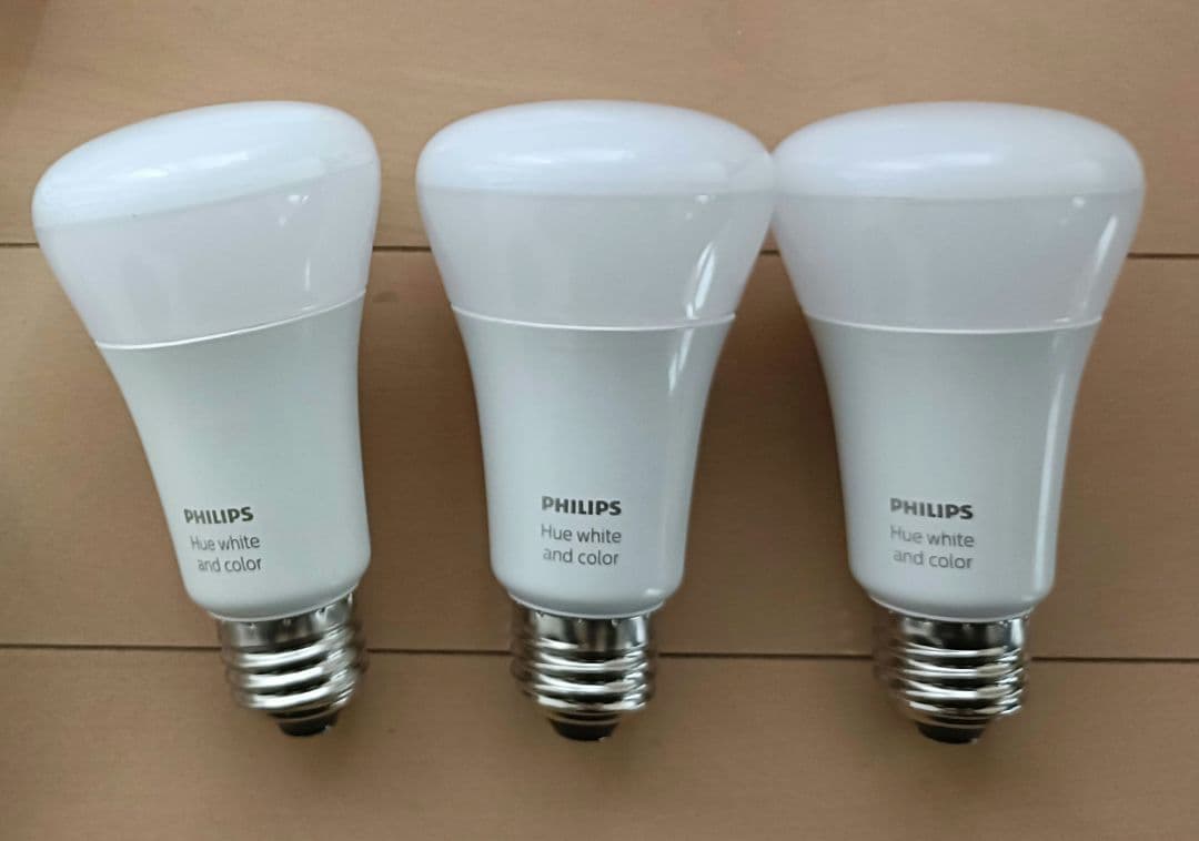 Philips Hue カラー 3個　ライト　ランプ　電球　照明　フィリップス