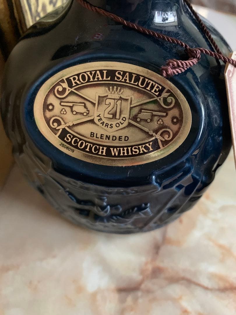 ロイヤルサルート21年　1000ml