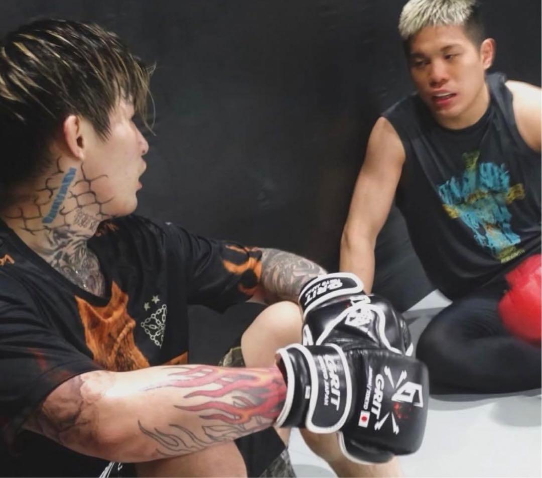 新品　GRIT オープンフィンガーグローブ 黒