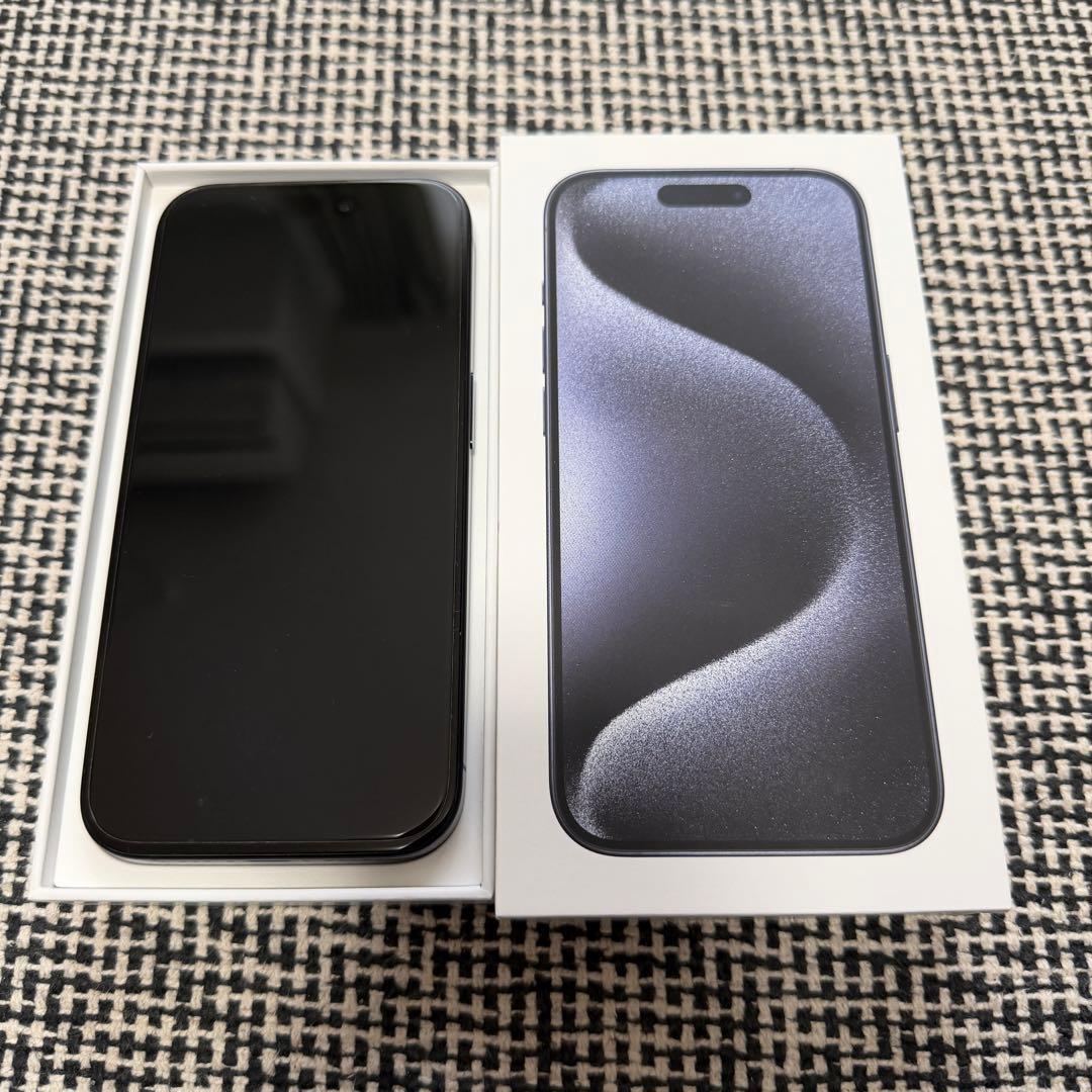 Apple iPhone 15 Pro 256GB 本体