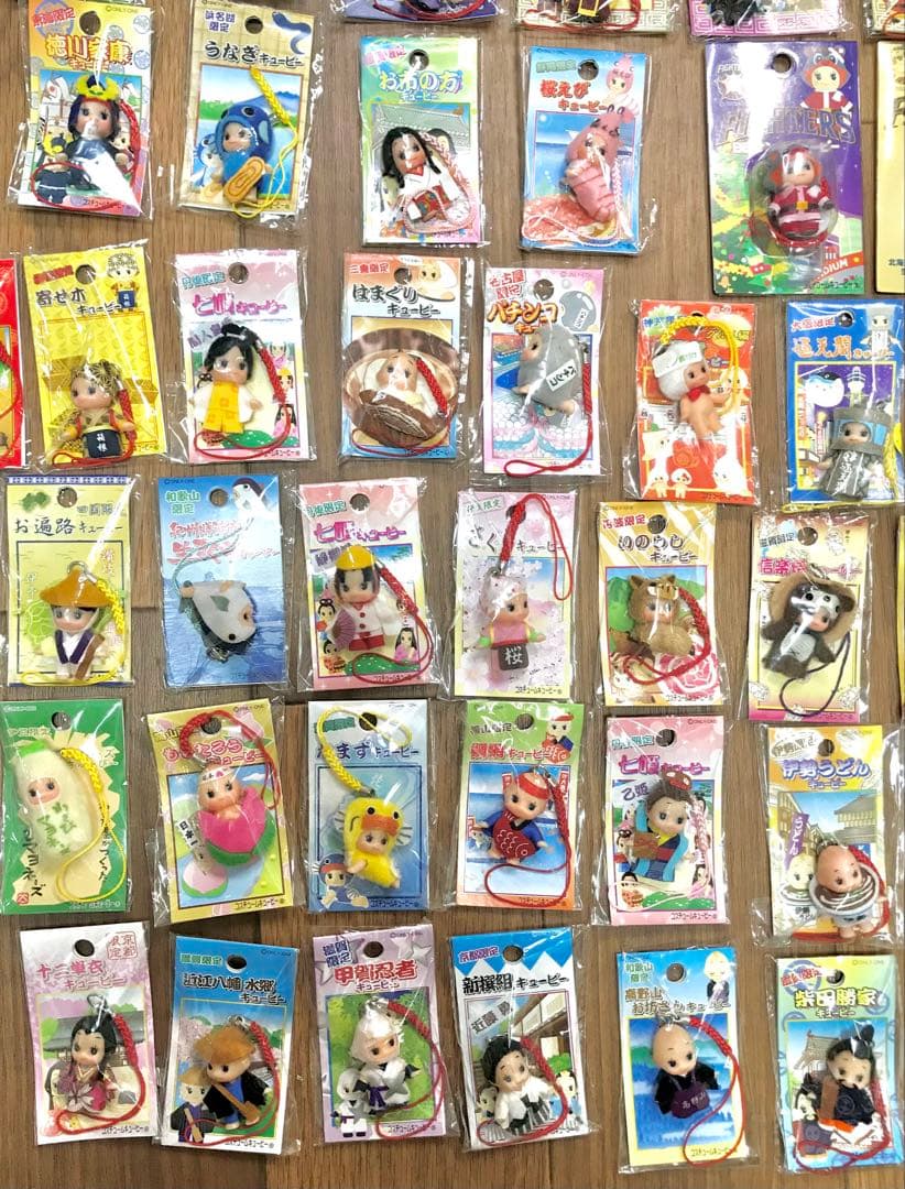 ご当地キューピー　152個まとめ売り その中で FIGHTERS 2個阪神2個