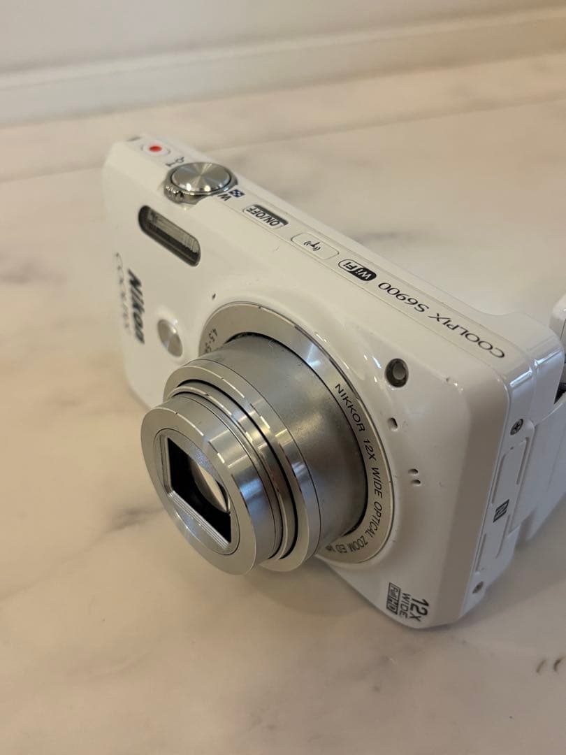 Nikon COOLPIX S6900 ホワイト