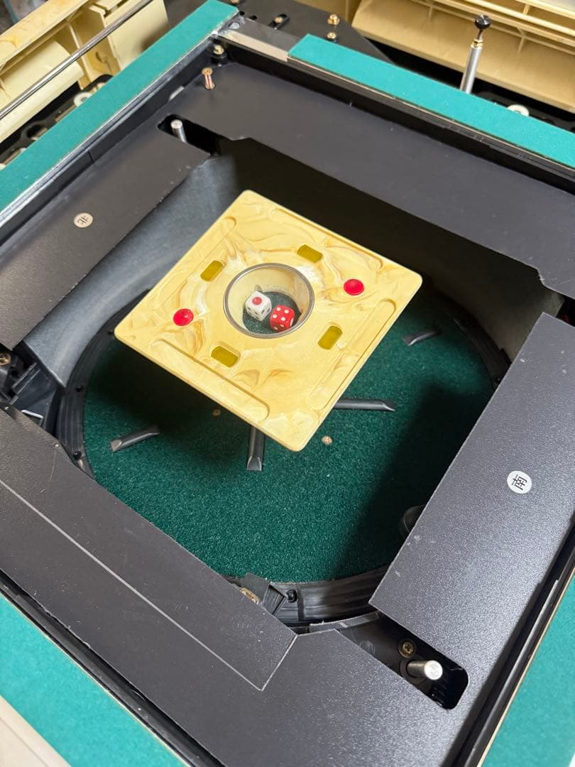カズ　麻雀卓本体【全自動麻雀卓】美品　アモス　マーテル