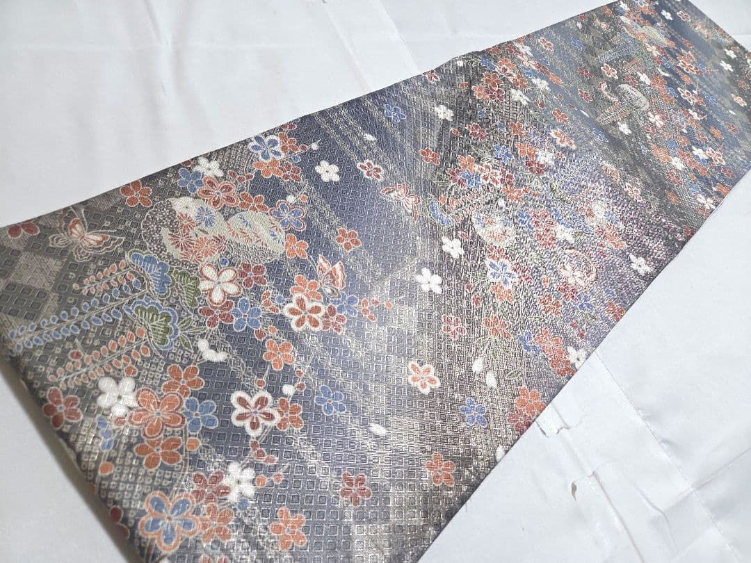 A◆着物くつろぎ 五条更紗 金糸 桜 雪輪 藤 蝶 全通 正絹 フォーマルな袋帯