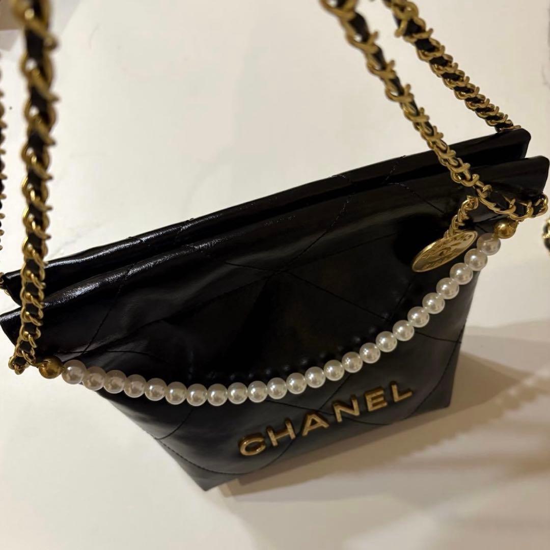 CHANEL ノベルティ チェーンバッグ パール ポーチ付き